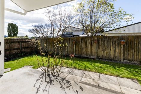 Photo of property in 12 Bennelong Place, Havelock North, 4130