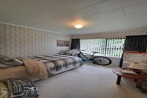 Photo of property in 13a Julian Place, Westown, New Plymouth, 4310