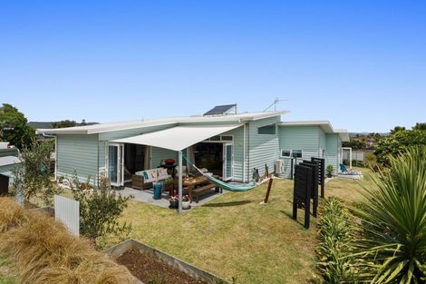 Photo of property in 32a Ohuirehe Road, Coastlands, Whakatane, 3120