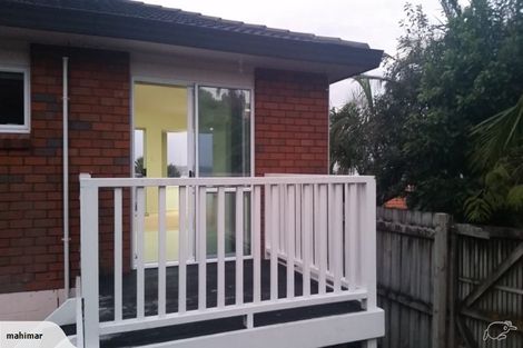 Photo of property in 127 Hobsonville Road, West Harbour, Auckland, 0618