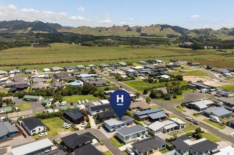 Photo of property in 14 Moet Crescent, Waihi Beach, 3611