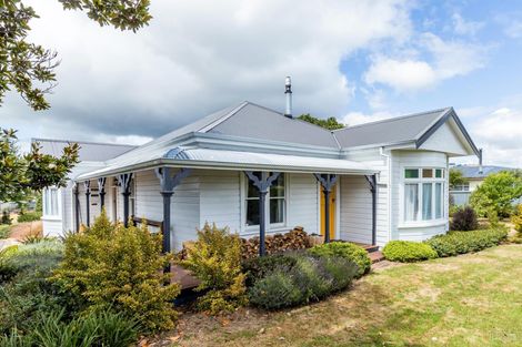 Photo of property in 43 Rhodes Street, Waimate, 7924