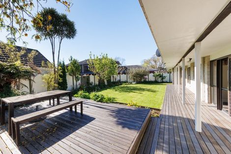 Photo of property in 27 Aintree Crescent, Awapuni, Palmerston North, 4412