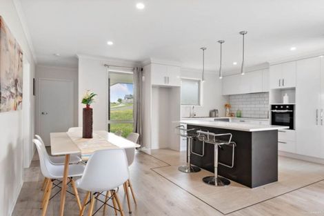 Photo of property in 96 Hillpark Drive, Pokeno, 2402