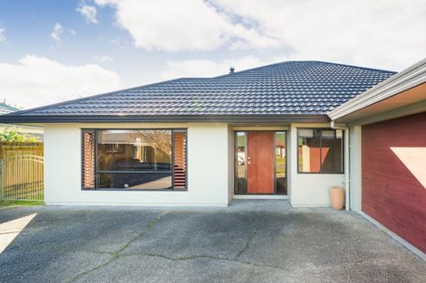 Photo of property in 16 Presidential Drive, Milson, Palmerston North, 4414