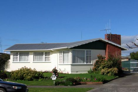 Photo of property in 49 Wikiriwhi Crescent, Awapuni, Palmerston North, 4412