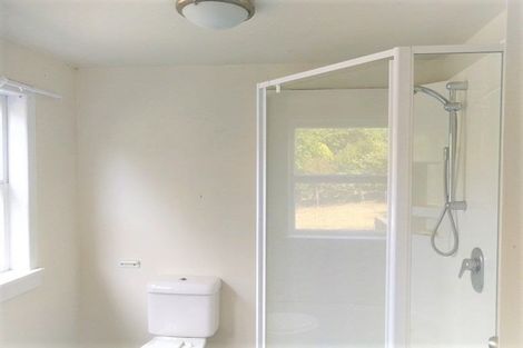 Photo of property in 6 Nicholson Place, Hillcrest, Auckland, 0627