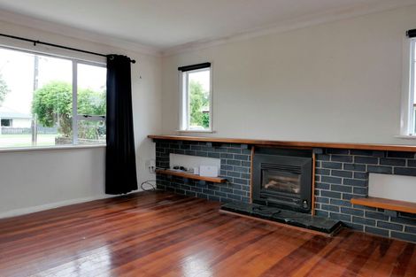 Photo of property in 166 Queen Street West, Levin, 5510