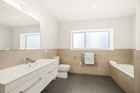 Photo of property in 19 Ariel Place, Snells Beach, 0920