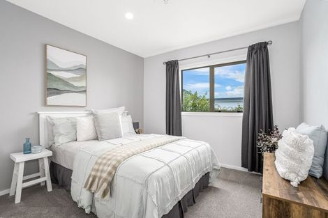 Photo of property in 121 Te Puia Drive, Aotea, Porirua, 5024