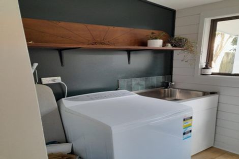 Photo of property in 2/32 Kenneth Hopper Place, Manly, Whangaparaoa, 0930