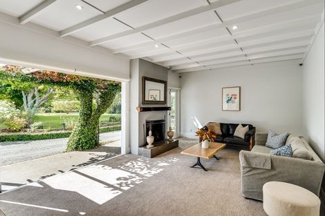 Photo of property in 32 Saint Andrews Road, Havelock North, 4130