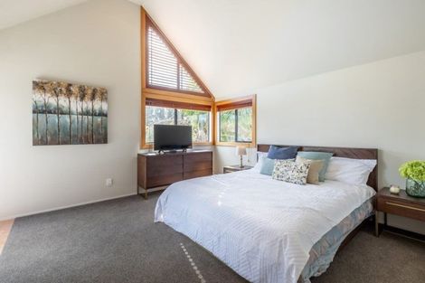 Photo of property in 338 Old North Road, Kumeu, 0892