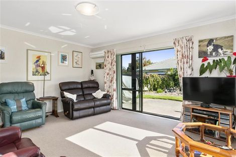 Photo of property in 3 Evergreen Glade, Papamoa Beach, Papamoa, 3118