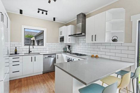 Photo of property in 3 Huia Road, Raumati Beach, Paraparaumu, 5032