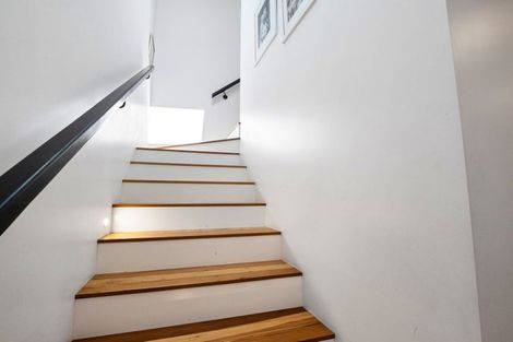 Photo of property in 121a Oceanview Road, Mount Maunganui, 3116