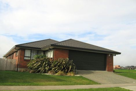 Photo of property in 129 Ruapehu Drive, Fitzherbert, Palmerston North, 4410