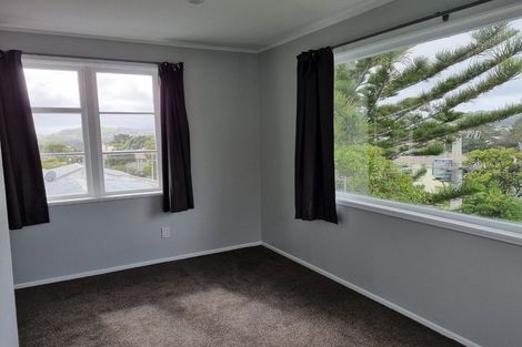 Photo of property in 100 Gear Terrace, Ranui, Porirua, 5024