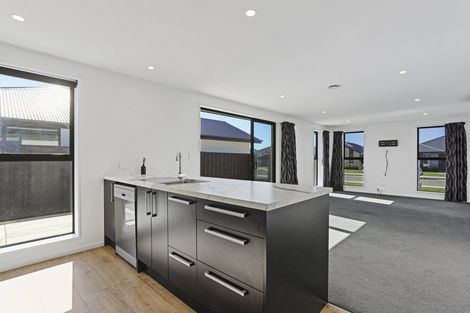 Photo of property in 18 Grimwood Street, Woodend, 7610