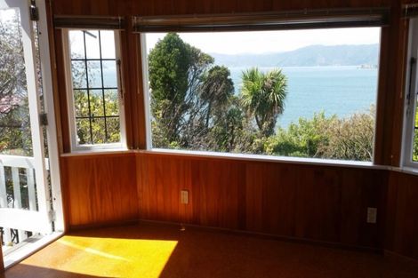 Photo of property in 9 Tai Paku Paku Road, Karaka Bays, Wellington, 6022