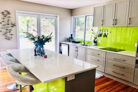 Photo of property in 11 Morgan Place, Tawa, Wellington, 5028