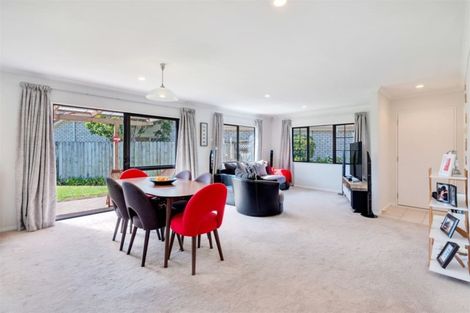 Photo of property in 23 Espalier Drive, Henderson, Auckland, 0612