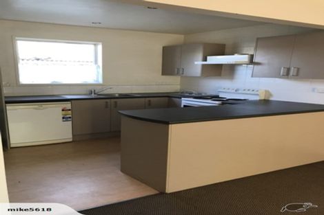 Photo of property in 2/14 Church Square, Addington, Christchurch, 8024