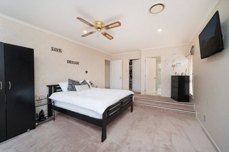 Photo of property in 54 Cashmere Drive, Fitzherbert, Palmerston North, 4410