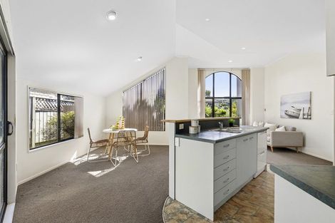 Photo of property in 23 Amesbury Drive, Churton Park, Wellington, 6037