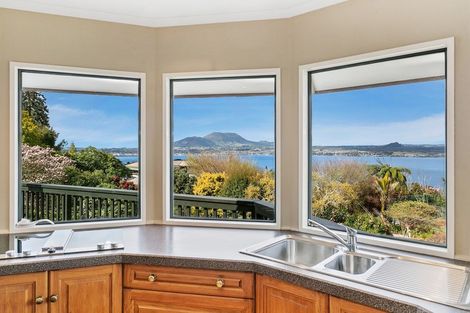 Photo of property in 43 Mapara Road, Acacia Bay, Taupo, 3385