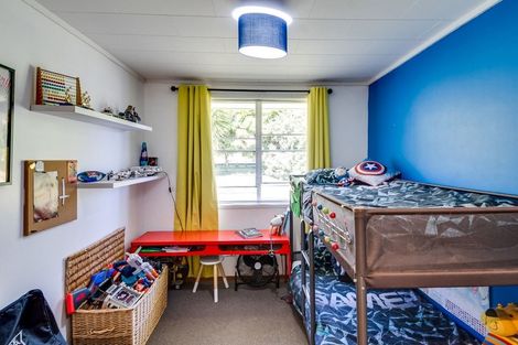 Photo of property in 25 Tauroa Road, Havelock North, 4130