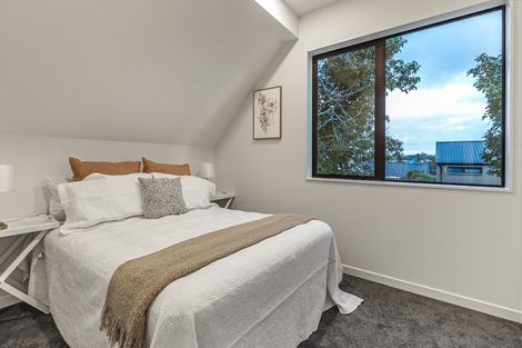 Photo of property in 12a Range View Road, Mount Albert, Auckland, 1025
