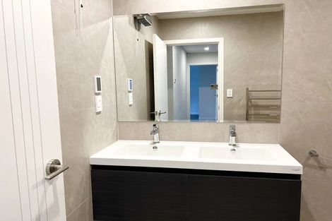 Photo of property in 22a Dallinghoe Crescent, Milford, Auckland, 0620