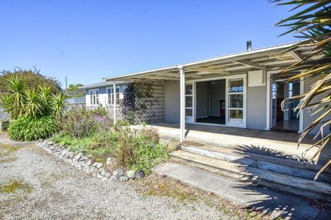 Photo of property in 3 Walnut Lane, Carterton, 5713