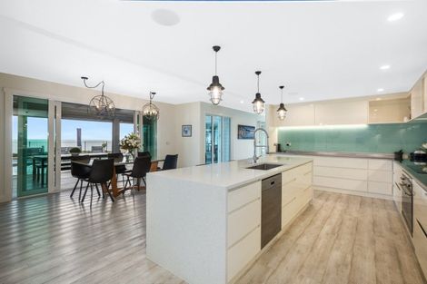 Photo of property in 71 Matatua Road, Raumati Beach, Paraparaumu, 5032