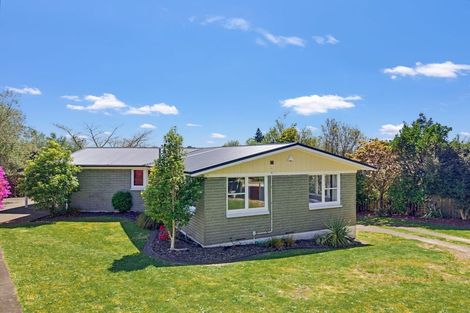 Photo of property in 2 Alastair Avenue, Owhata, Rotorua, 3010