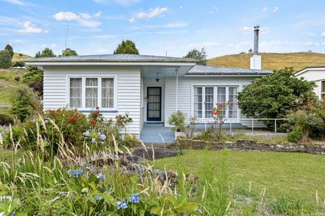 Photo of property in 45 Goldfinch Street, Taihape, 4720
