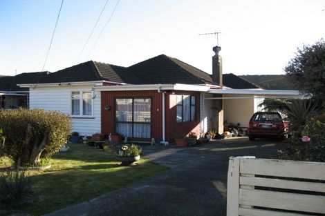 Photo of property in 7 Roberts Street, Wainuiomata, Lower Hutt, 5014
