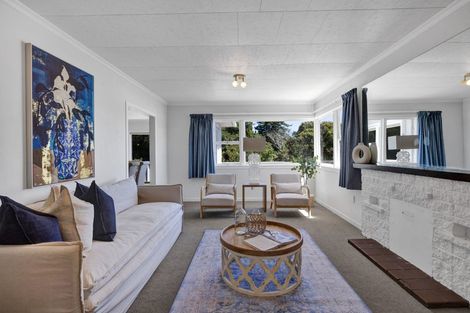 Photo of property in 37 Awanui Street, Merrilands, New Plymouth, 4312