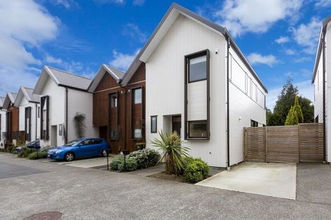 Photo of property in 31 Ron Deal Way, Epuni, Lower Hutt, 5011