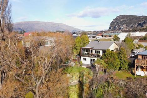 Photo of property in 70 Lagoon Avenue, Albert Town, Wanaka, 9305