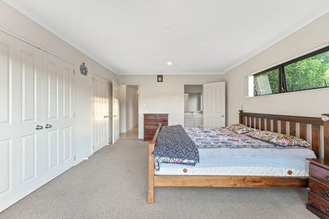 Photo of property in 2 Goh Place, Manurewa, Auckland, 2105