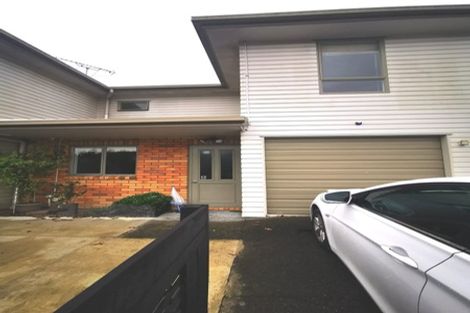 Photo of property in 24 Barnea Circle, Glen Eden, Auckland, 0602
