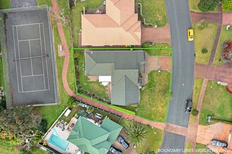 Photo of property in 32 Connemara Court, West Harbour, Auckland, 0618