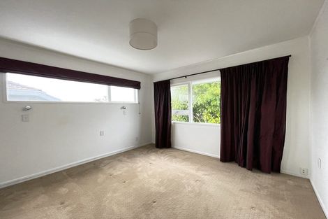 Photo of property in 1/64 Aberdeen Road, Campbells Bay, Auckland, 0620