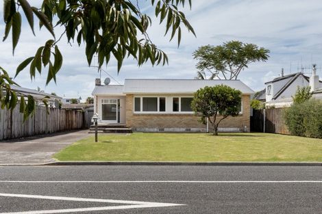 Photo of property in 94 Freyberg Street, Otumoetai, Tauranga, 3110