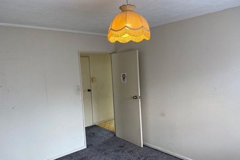 Photo of property in 2/25 Overton Road, Papatoetoe, Auckland, 2025