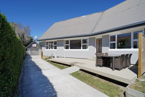 Photo of property in 80 Avonhead Road, Avonhead, Christchurch, 8042