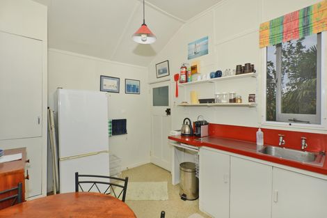 Photo of property in 1950 Whangarei Heads Road, Whangarei Heads, Whangarei, 0174