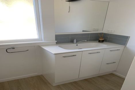 Photo of property in 70 Cutfield Road, New Plymouth, 4310